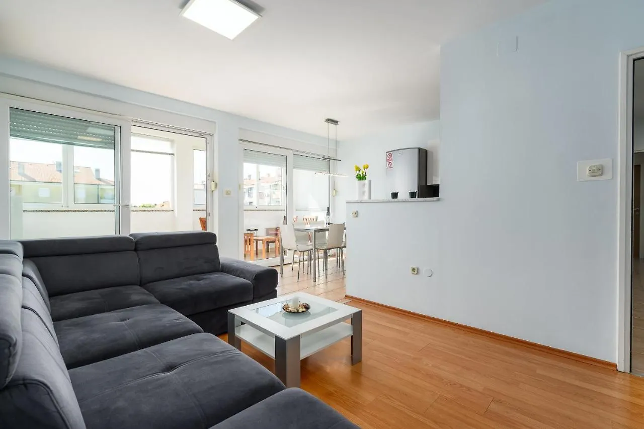 Apartment Near The Town Center Aja Umag